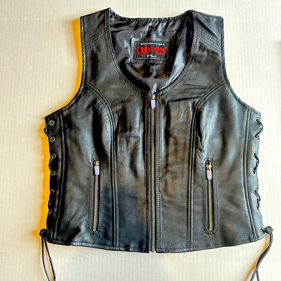 DS245 WOMEN'S STYLISH OPEN NECK SIDE LACE ZIPPER FRONT VEST size large - Picture 1 of 10